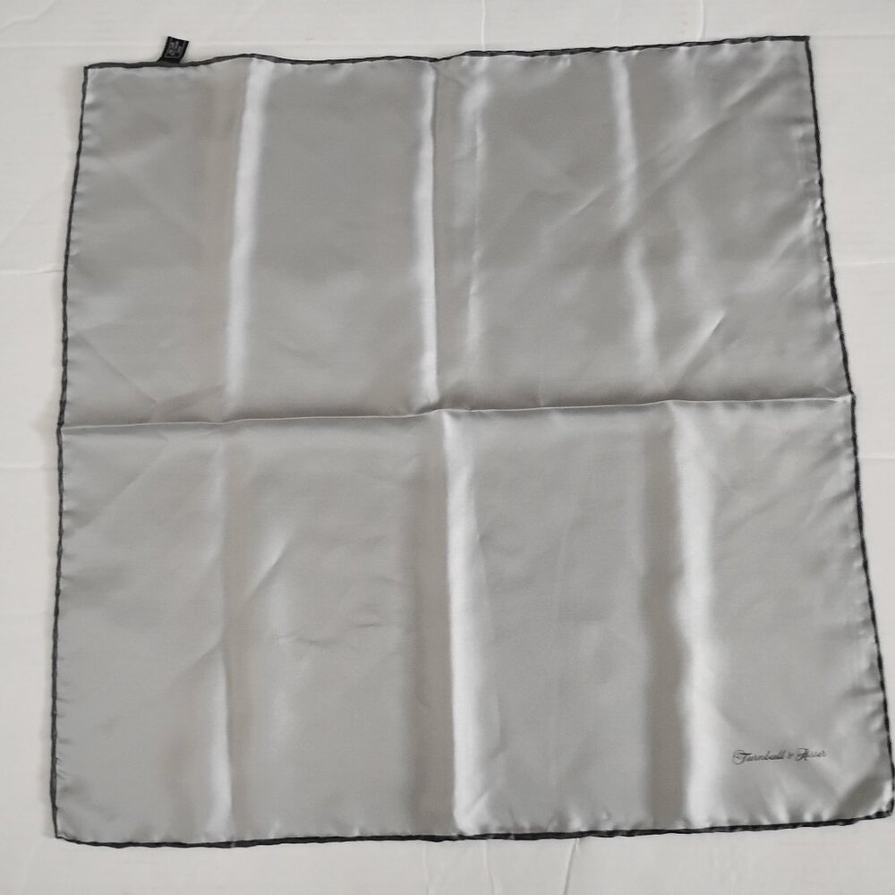 ❤️TURNBULL ASSER Hand Made in England Gray Silk Pocket Square Scarf 18x18